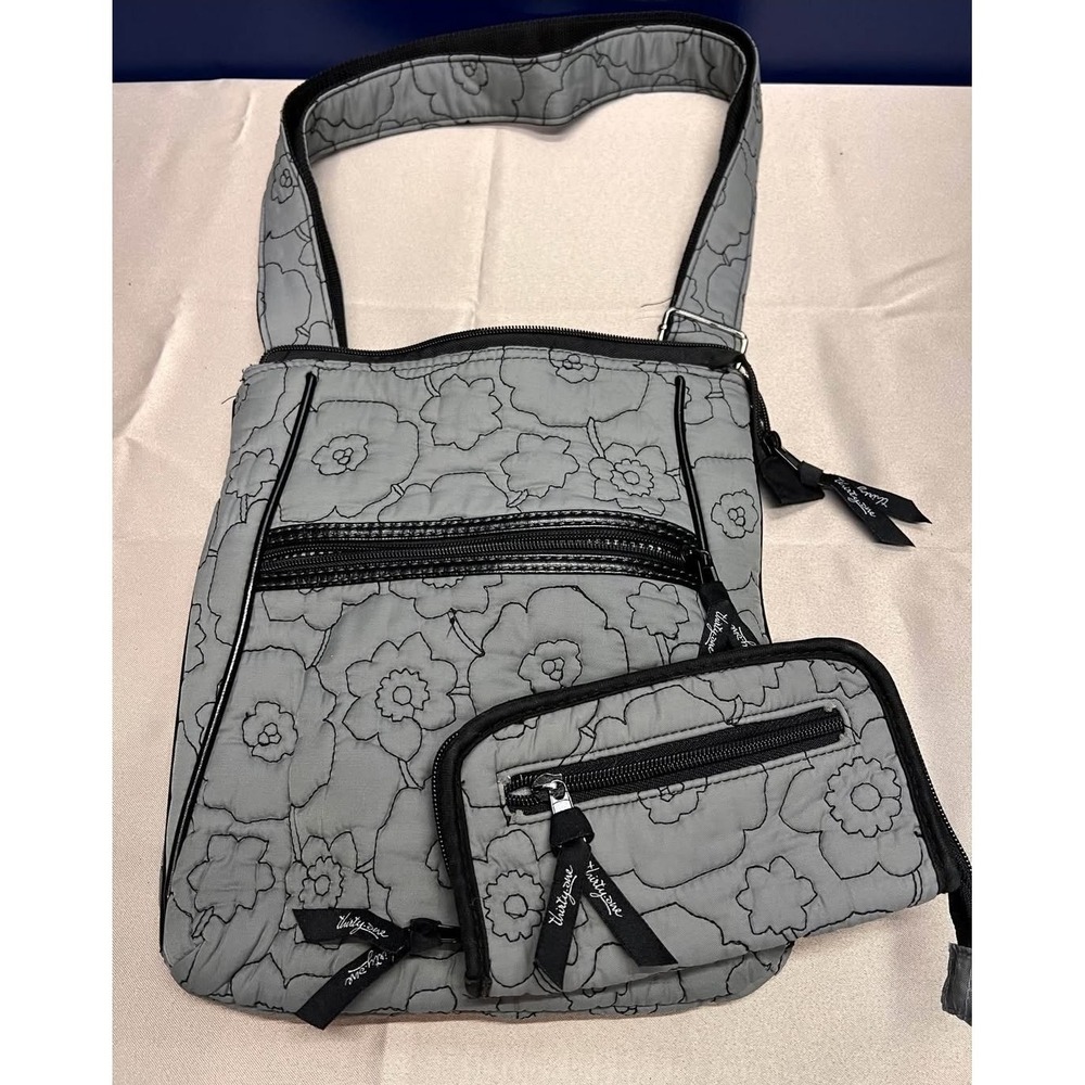 Thirty-One Gray & Black Quilted Poppy Floral Crossbody Bag Matching Wallet